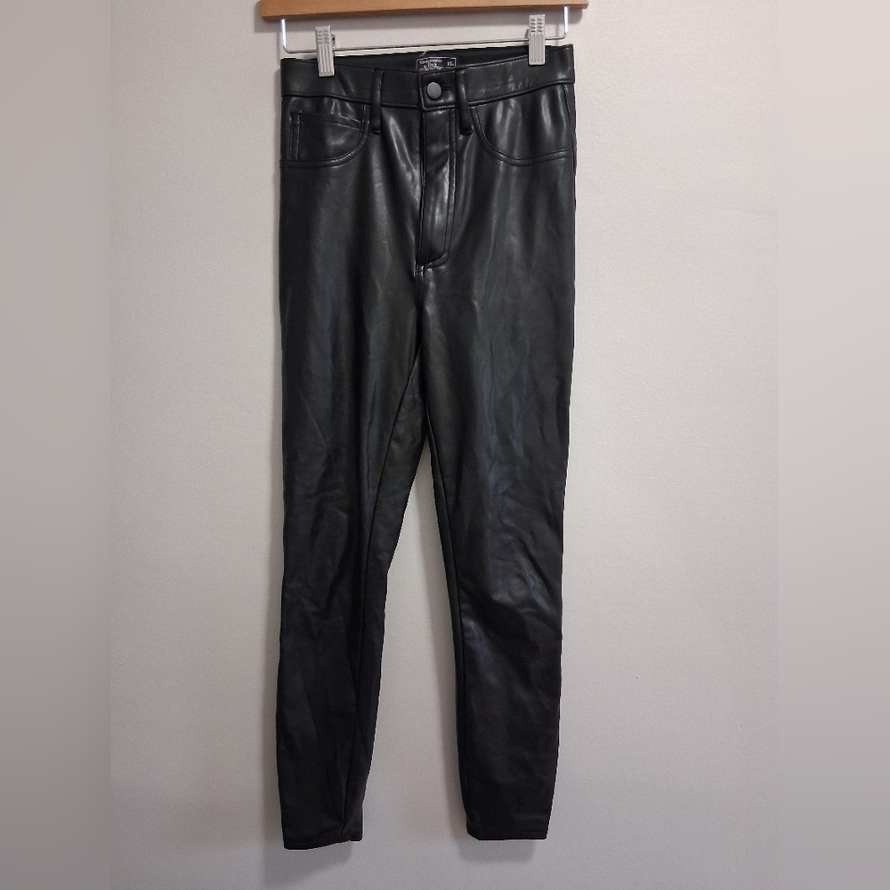 Abercrombie and Fitch Faux Leather Ultra High Rise Super Skinny Ankle Pants XS